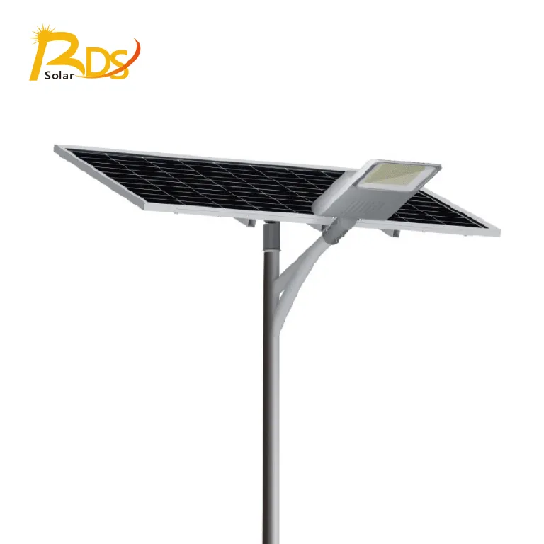 Helios Series 60W-150W Split Solar Street Lamp, IP66 Full Weather Resistance, 8-15M Installation Height, Custom System Configuration, 5-Year Warranty for Engineering Projects